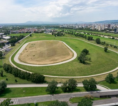 Obavijest vlasnicima bespravno smještajnih konja na objektu Hipodrom Zagreb